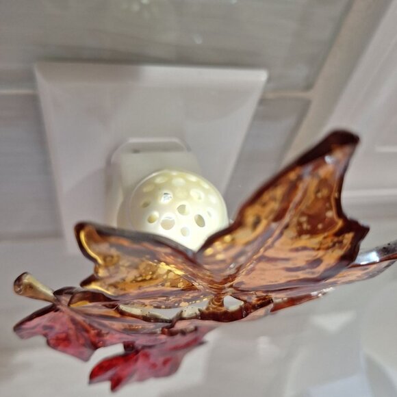 Bath Body Wallflower Plug Leaves Fall Maple Autumn Leaf Light Air Freshener - Picture 6 of 8